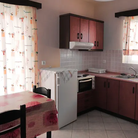 Petries 3* 阿约伊阿波斯托洛伊