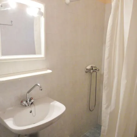 Petries 3* 阿约伊阿波斯托洛伊