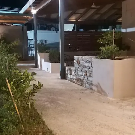 Petries 阿约伊阿波斯托洛伊